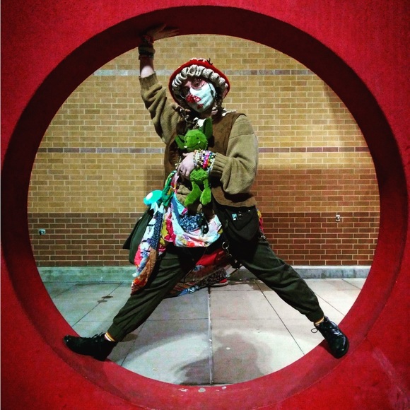 Meet your Posher, Mikey - Picture 12 of 13